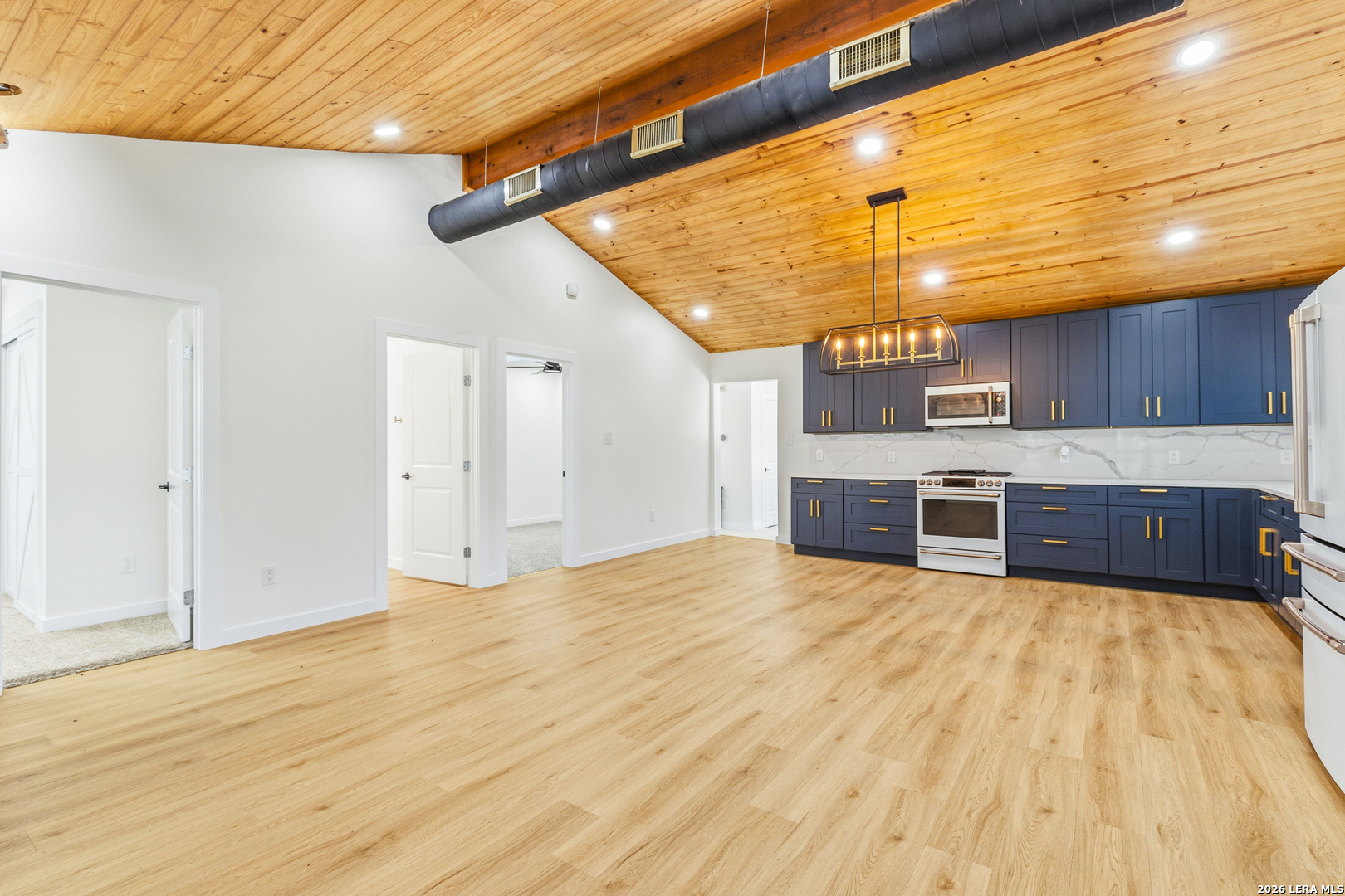 221 W Highland Drive Boerne TX 78006