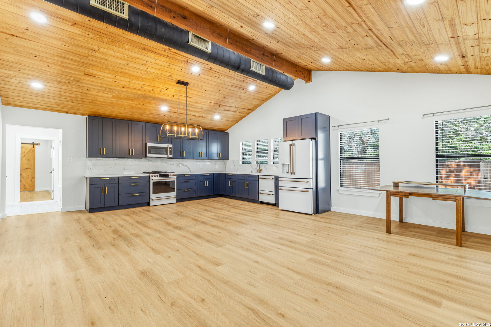221 W Highland Drive Boerne TX 78006