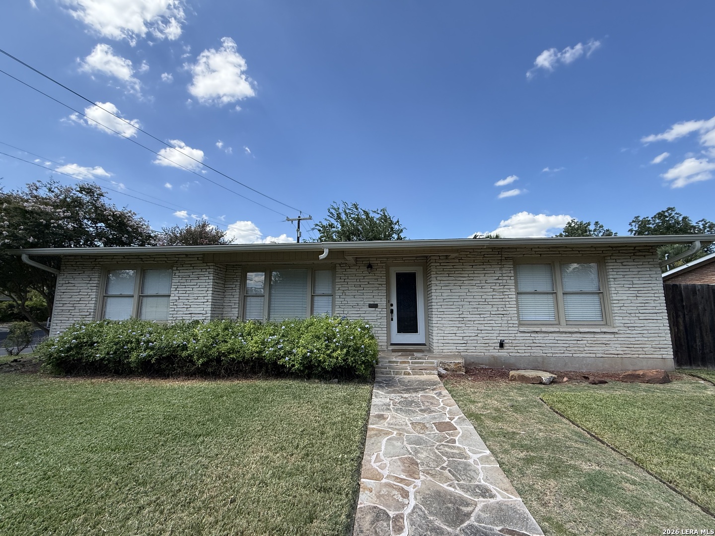 403 E Nottingham Drive San Antonio TX 78209
