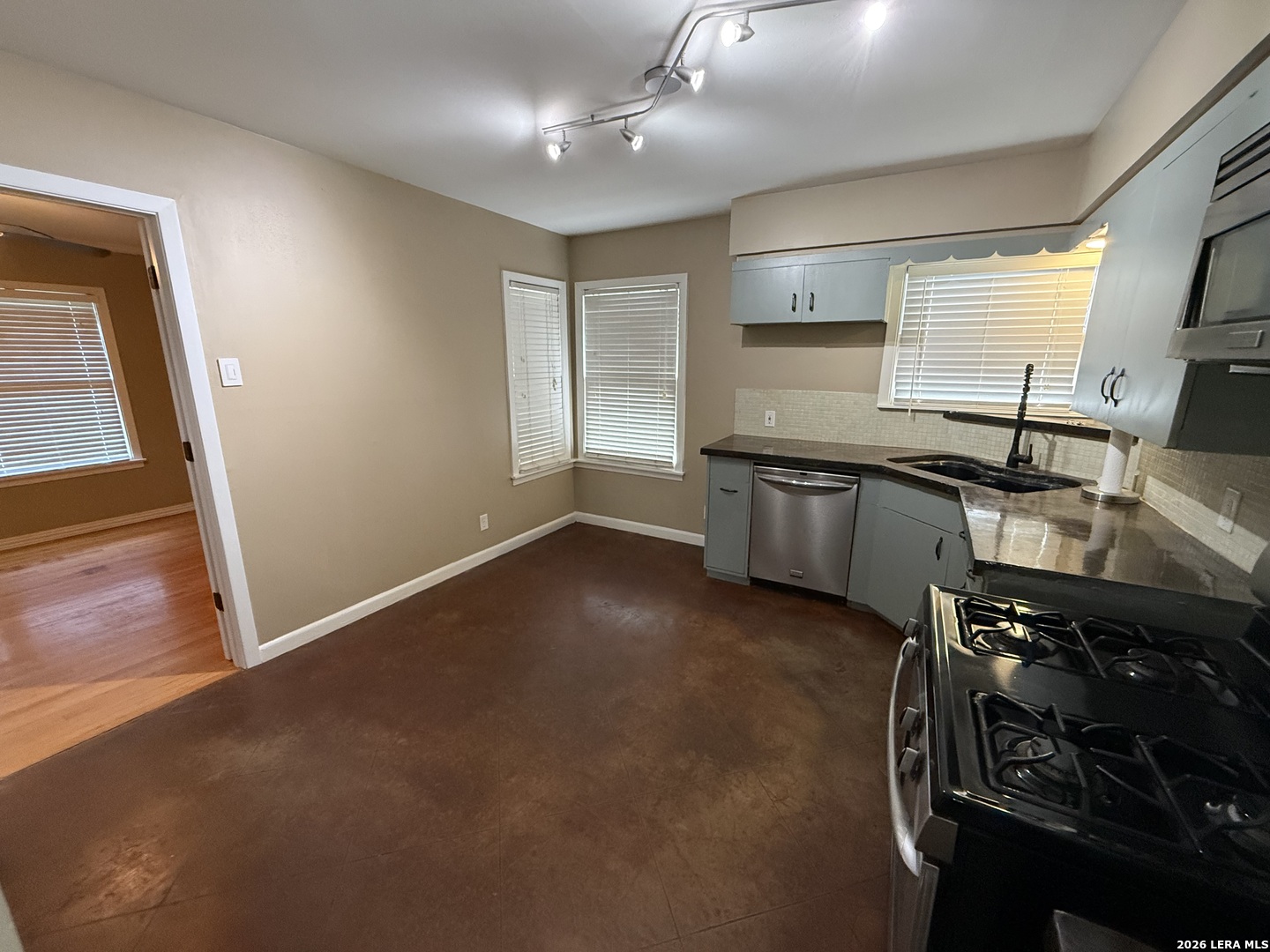 403 E Nottingham Drive San Antonio TX 78209