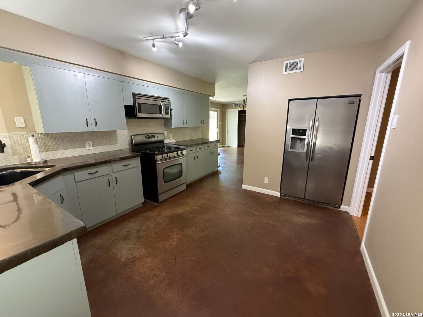403 E Nottingham Drive San Antonio TX 78209