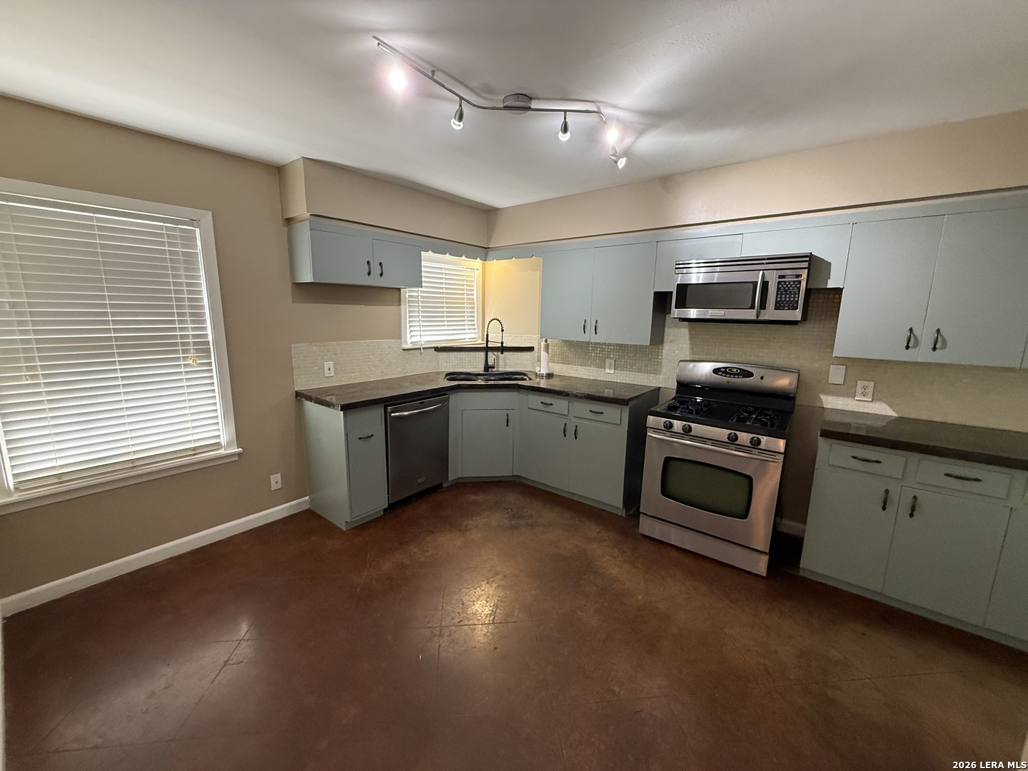 403 E Nottingham Drive San Antonio TX 78209