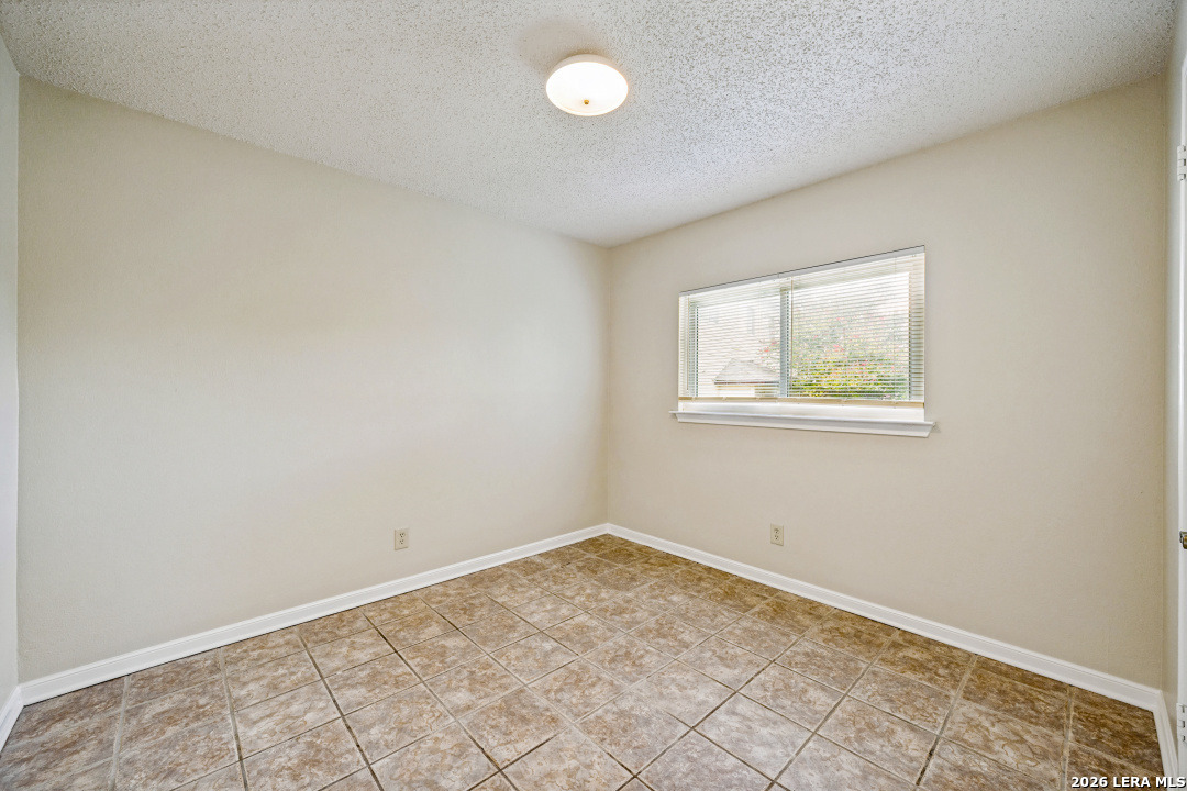 8015 Chestnut Gate Drive Converse TX 78109