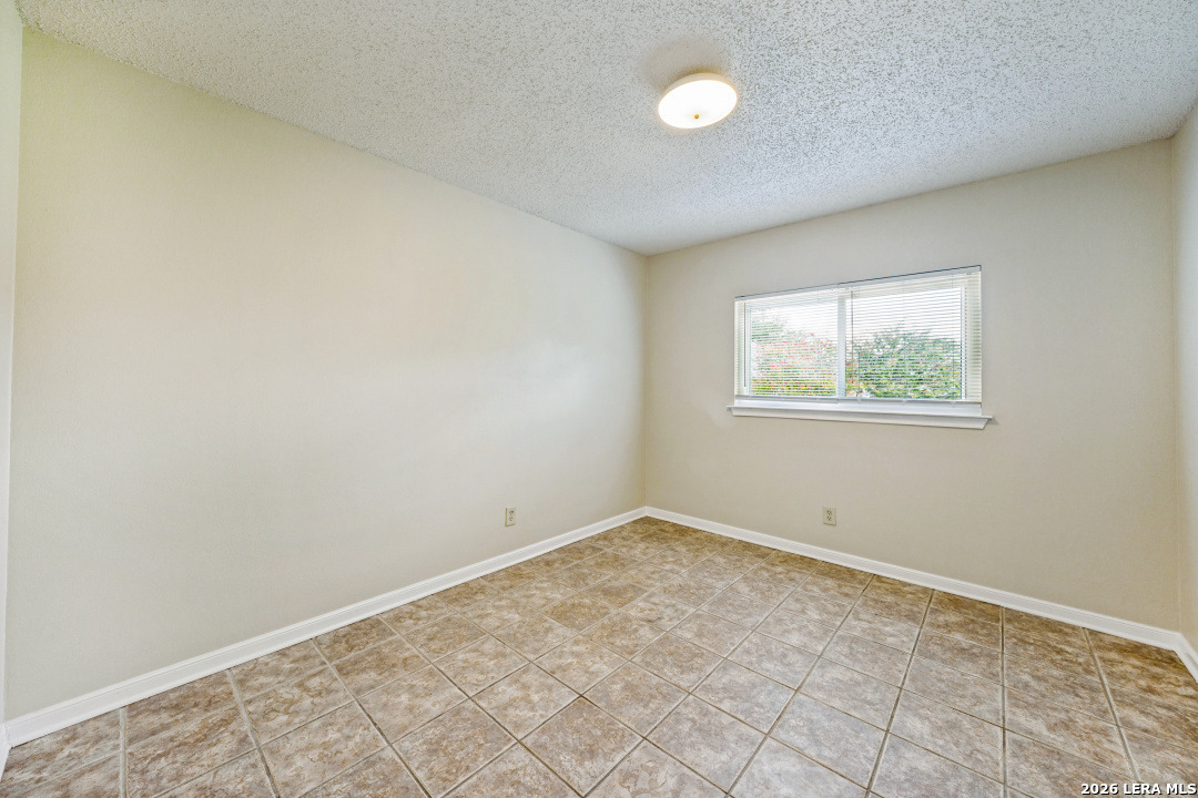 8015 Chestnut Gate Drive Converse TX 78109