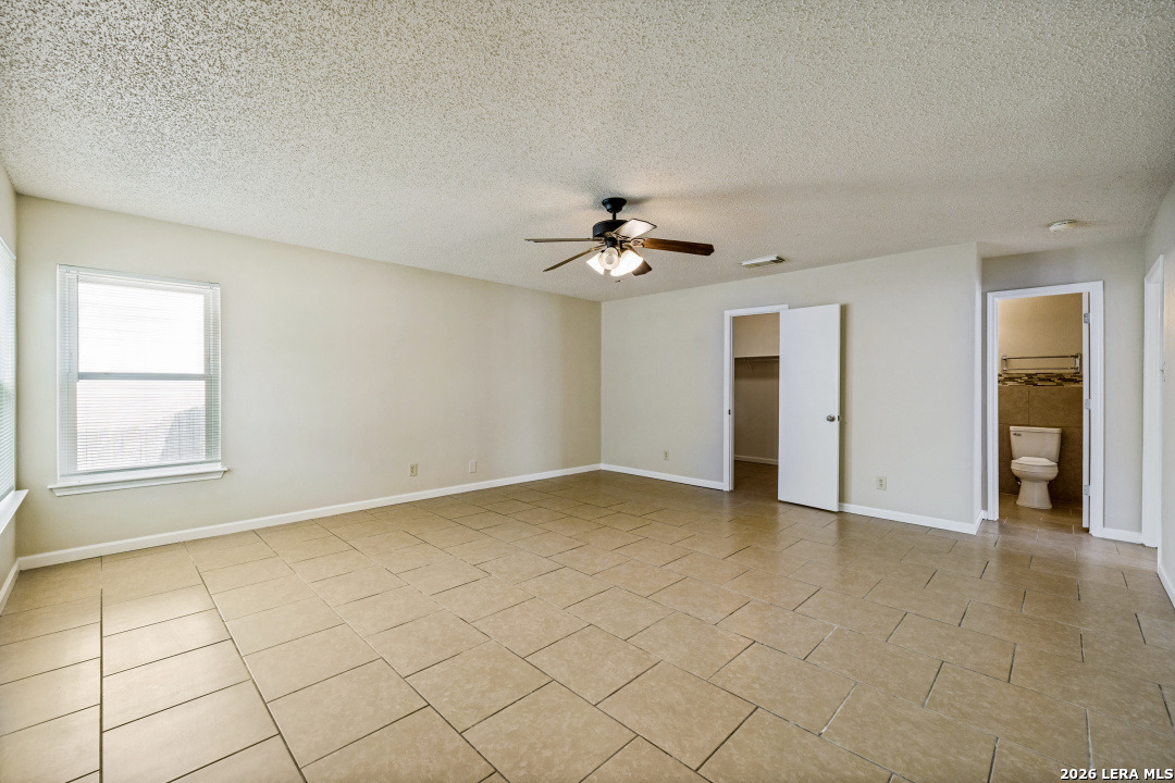 8015 Chestnut Gate Drive Converse TX 78109