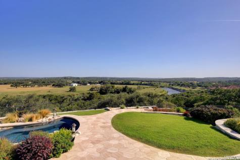 325 River Ridge Spring Branch TX 78070