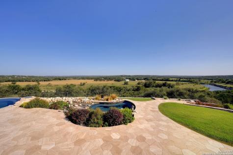 325 River Ridge Spring Branch TX 78070