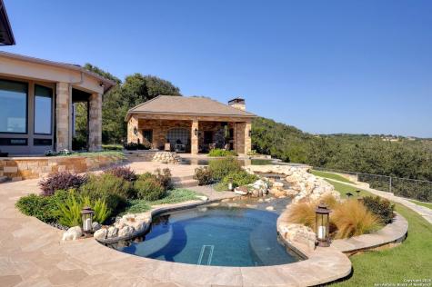 325 River Ridge Spring Branch TX 78070