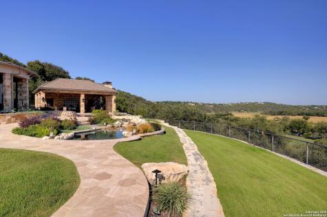 325 River Ridge Spring Branch TX 78070
