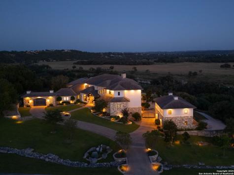 325 River Ridge Spring Branch TX 78070