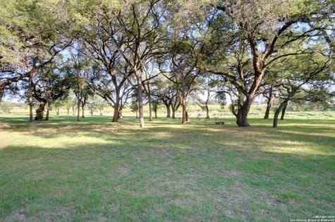 325 River Ridge Spring Branch TX 78070