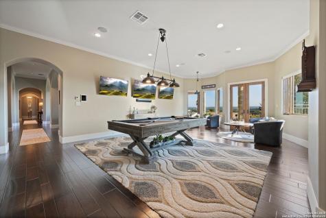 325 River Ridge Spring Branch TX 78070