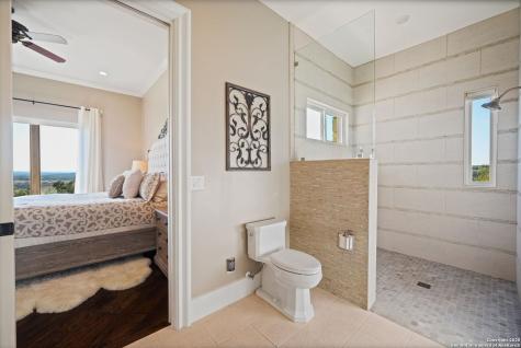 325 River Ridge Spring Branch TX 78070