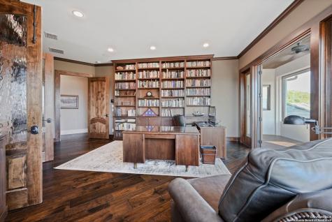 325 River Ridge Spring Branch TX 78070