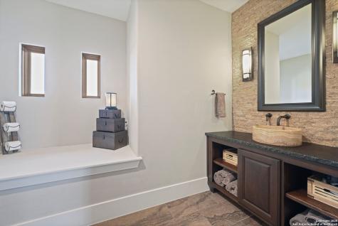 325 River Ridge Spring Branch TX 78070