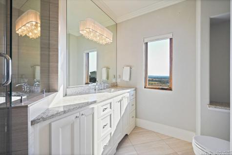 325 River Ridge Spring Branch TX 78070