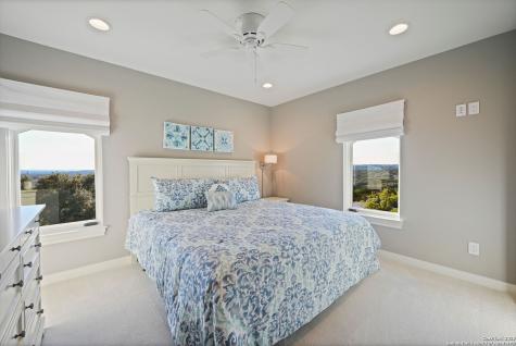 325 River Ridge Spring Branch TX 78070