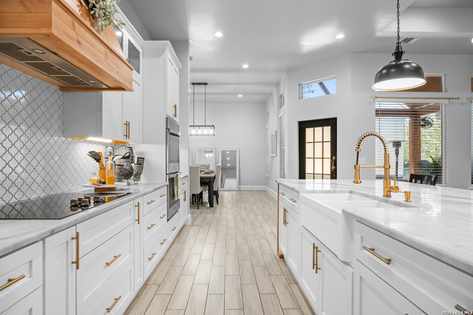 240 Eaglerock Poteet TX 78065