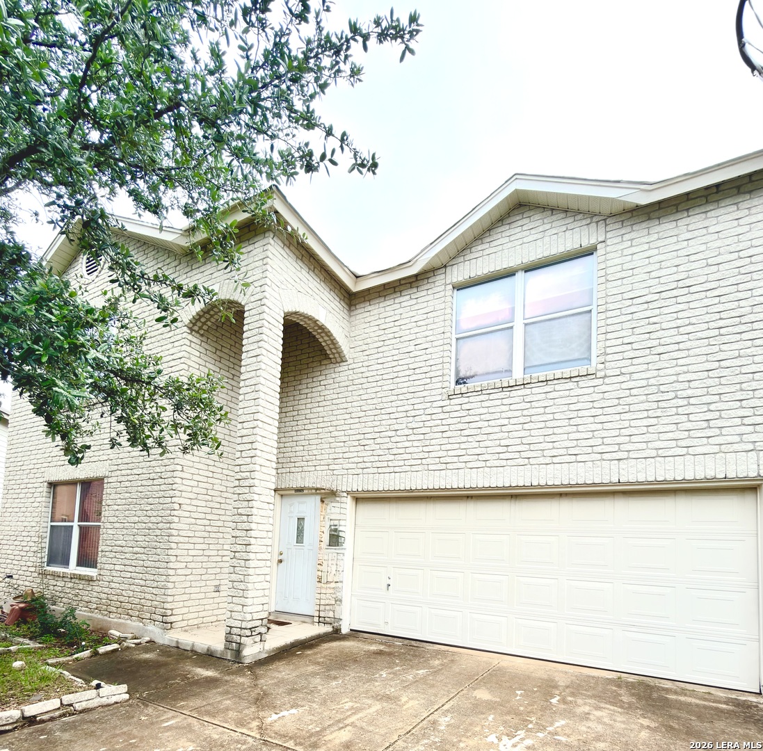 5526 Burton Farm San Antonio TX 78244