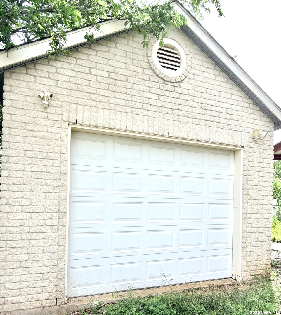 5526 Burton Farm San Antonio TX 78244