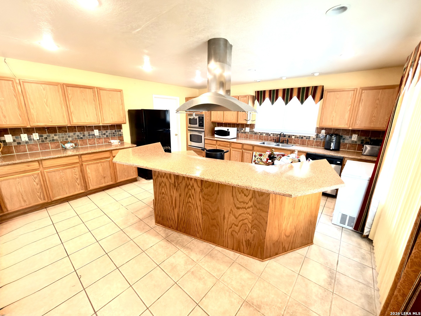 5526 Burton Farm San Antonio TX 78244