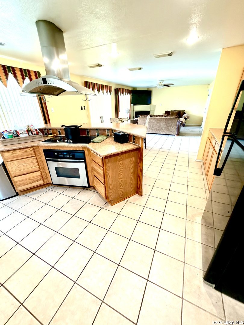 5526 Burton Farm San Antonio TX 78244