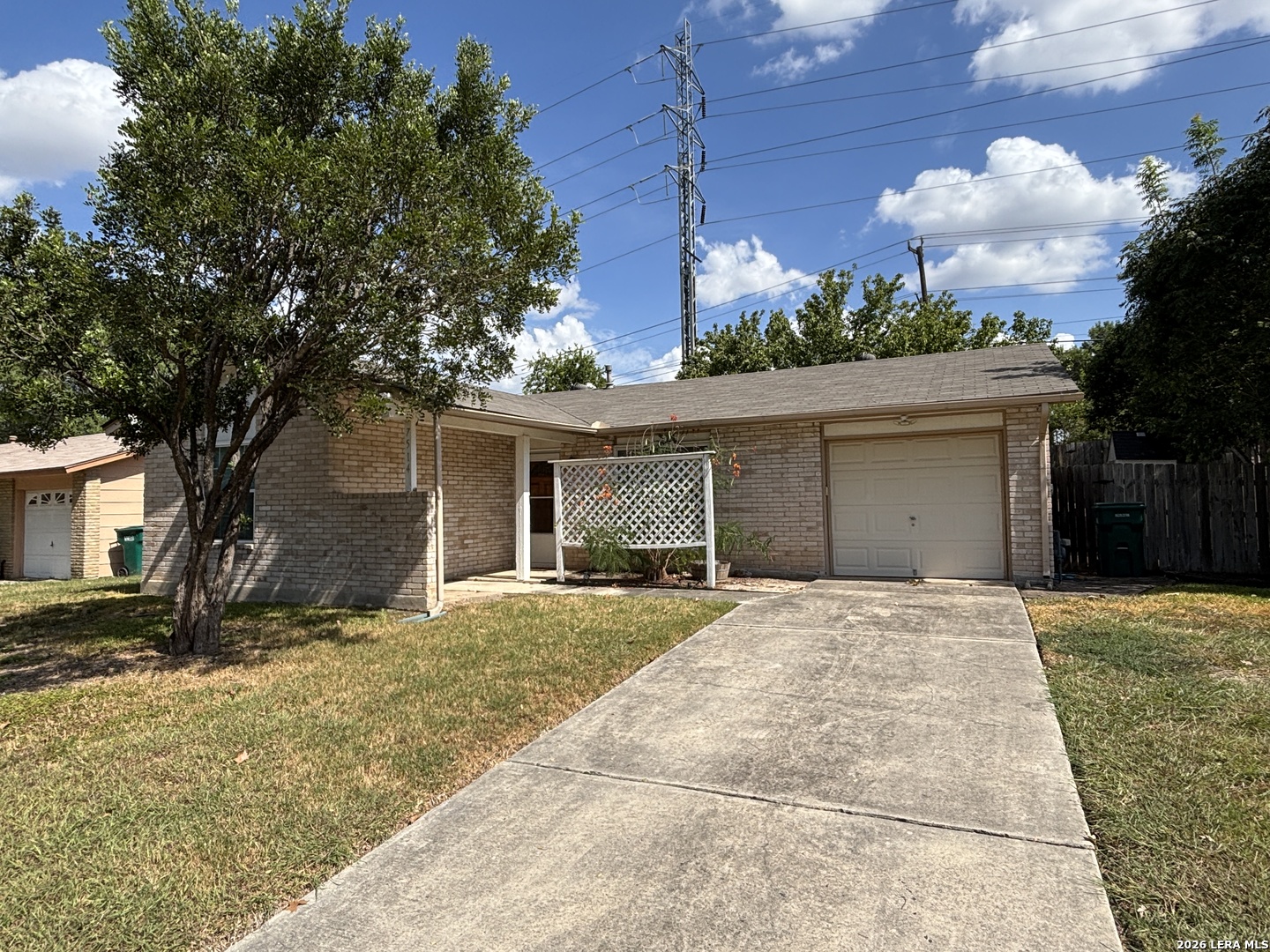 7514 Valley Oak Street Live Oak TX 78233