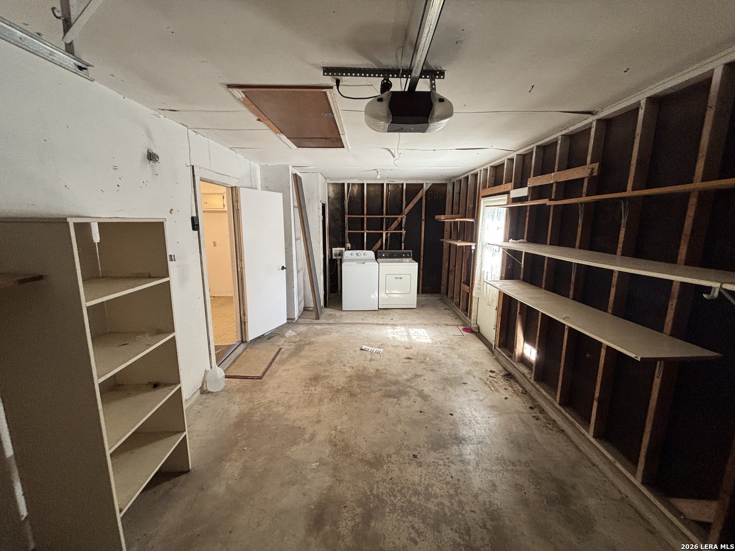 7514 Valley Oak Street Live Oak TX 78233