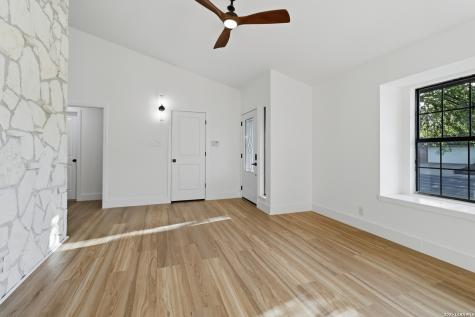 16923 Hidden Timber Wood San Antonio TX 78248