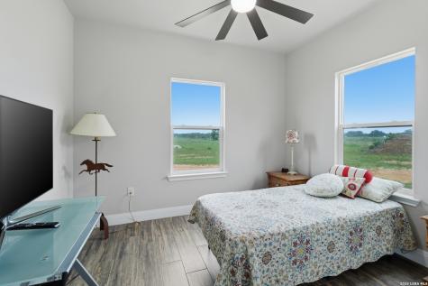 20922 Kinney Road Somerset TX 78069
