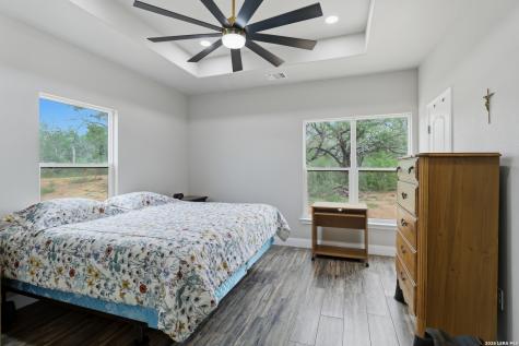 20922 Kinney Road Somerset TX 78069