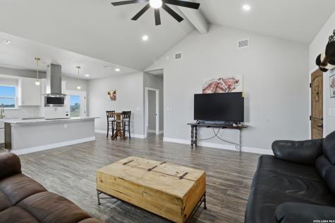 20922 Kinney Road Somerset TX 78069
