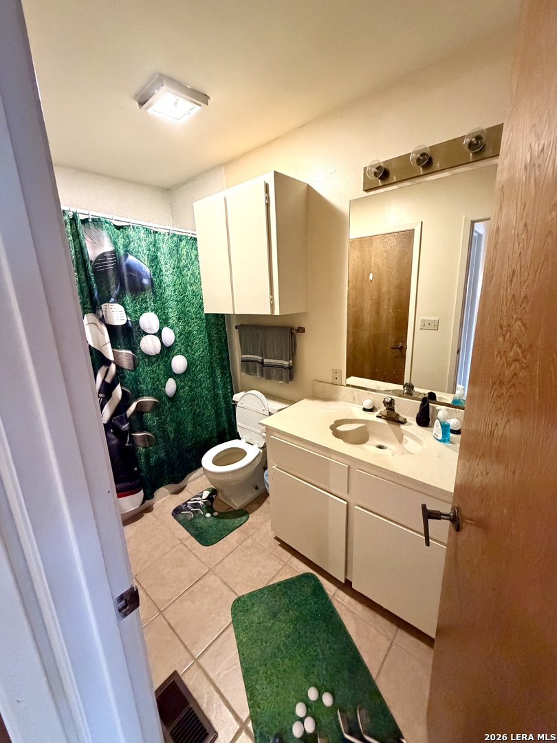 200 Free Rein #18 Horseshoe Bay TX 78657