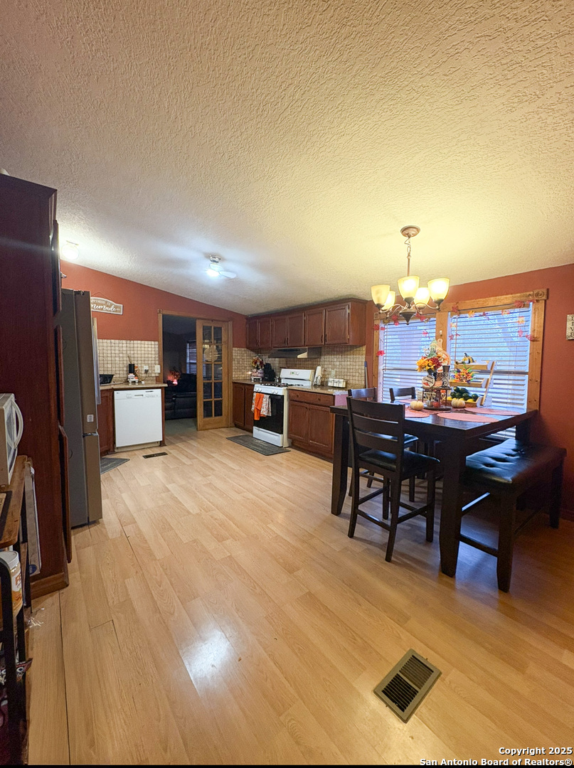 42 Mobile Road Cotulla TX 78014