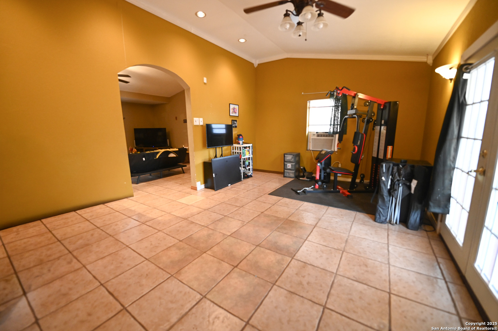 42 Mobile Road Cotulla TX 78014