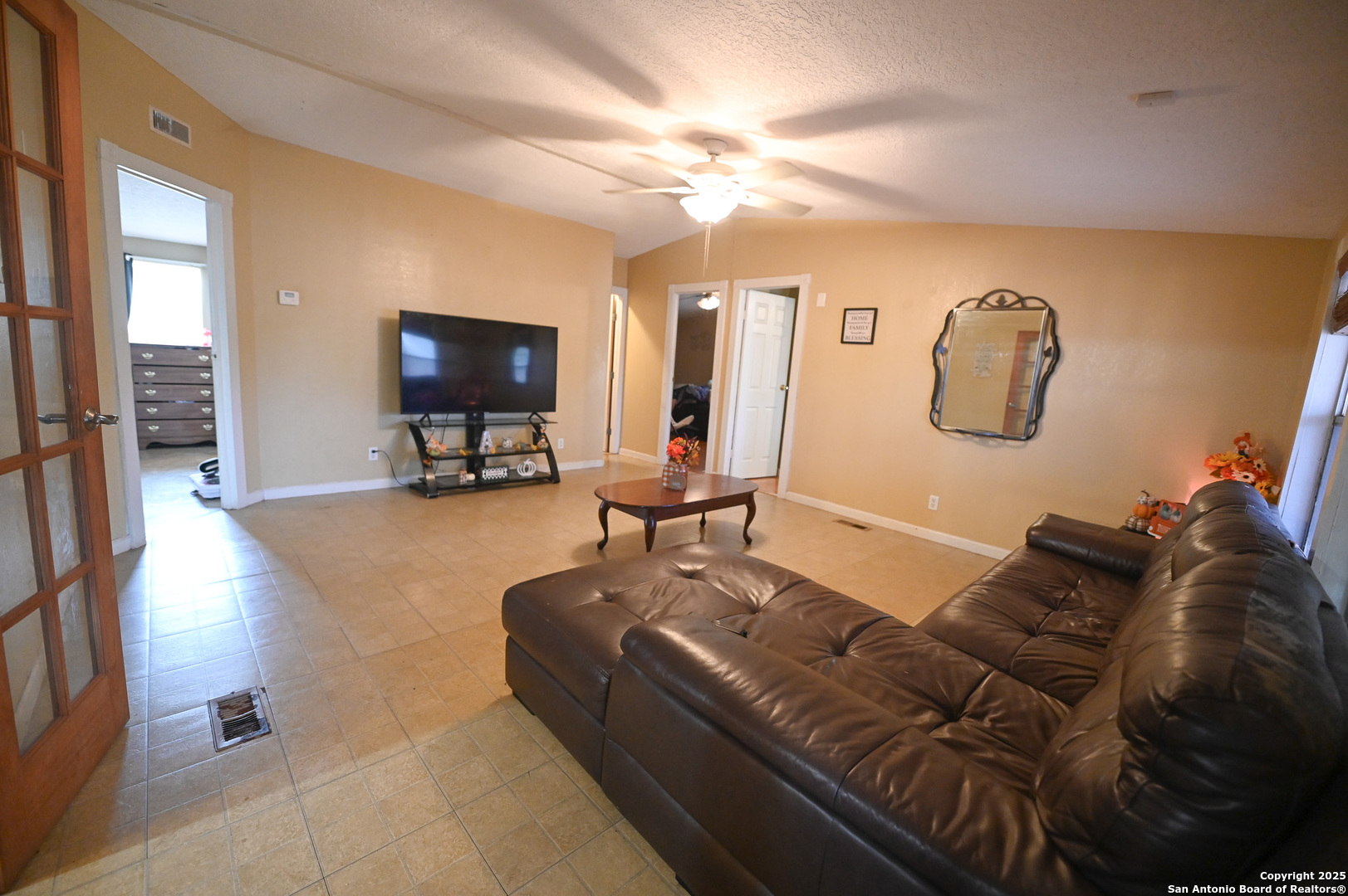 42 Mobile Road Cotulla TX 78014