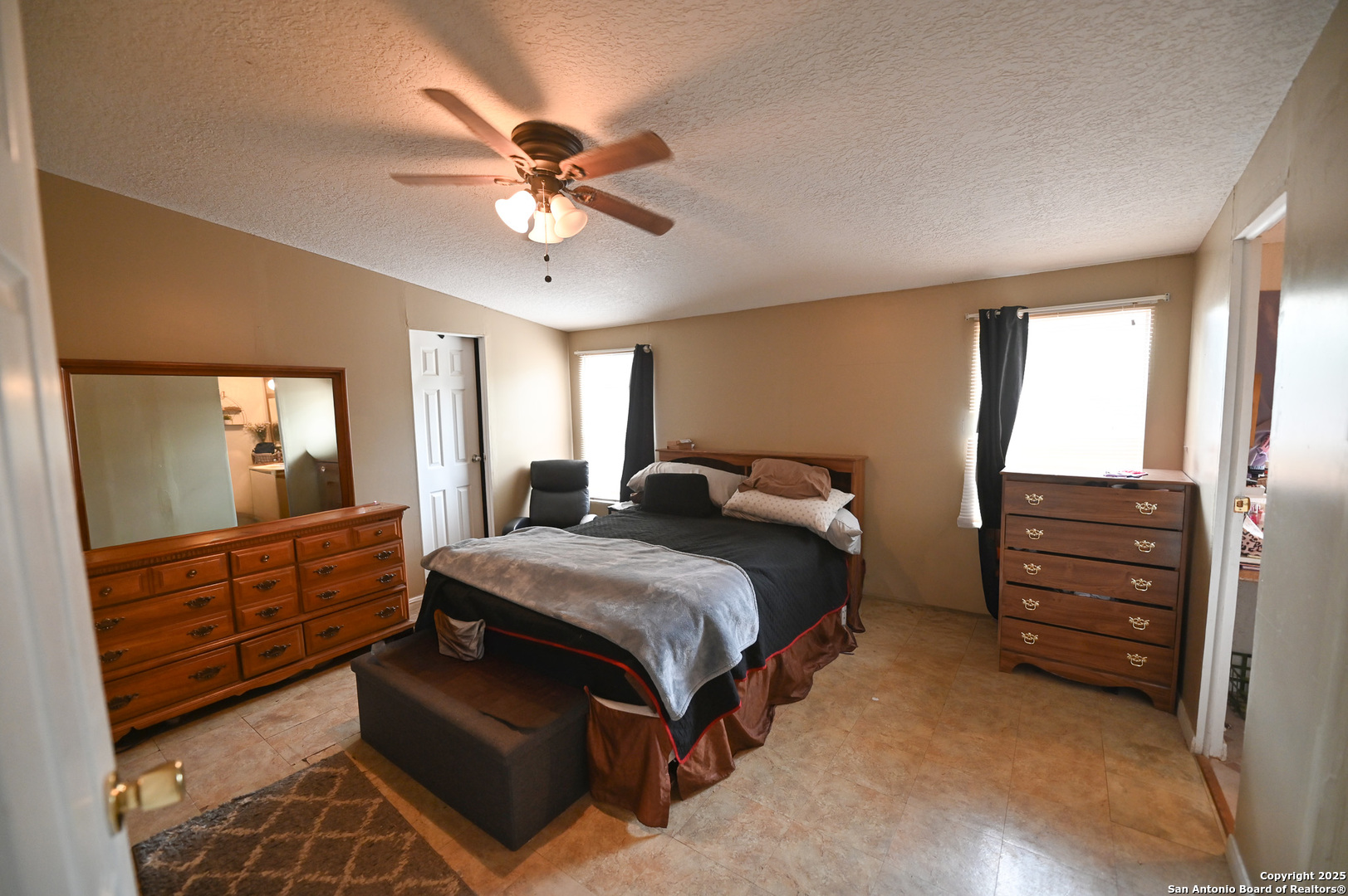 42 Mobile Road Cotulla TX 78014