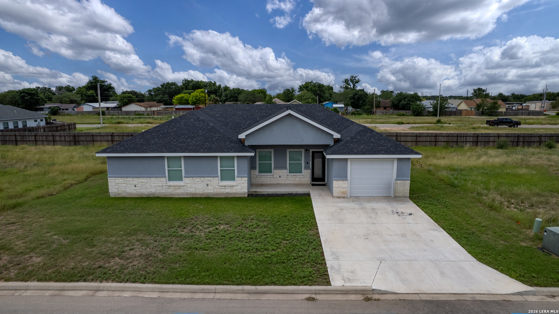 412 Guajillo Uvalde TX 78801