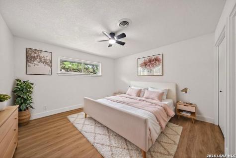 101 Twinleaf Lane Castle Hills TX 78213