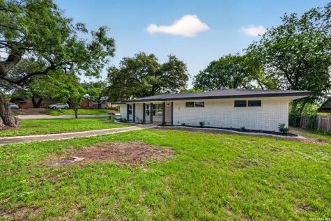 101 Twinleaf Lane Castle Hills TX 78213