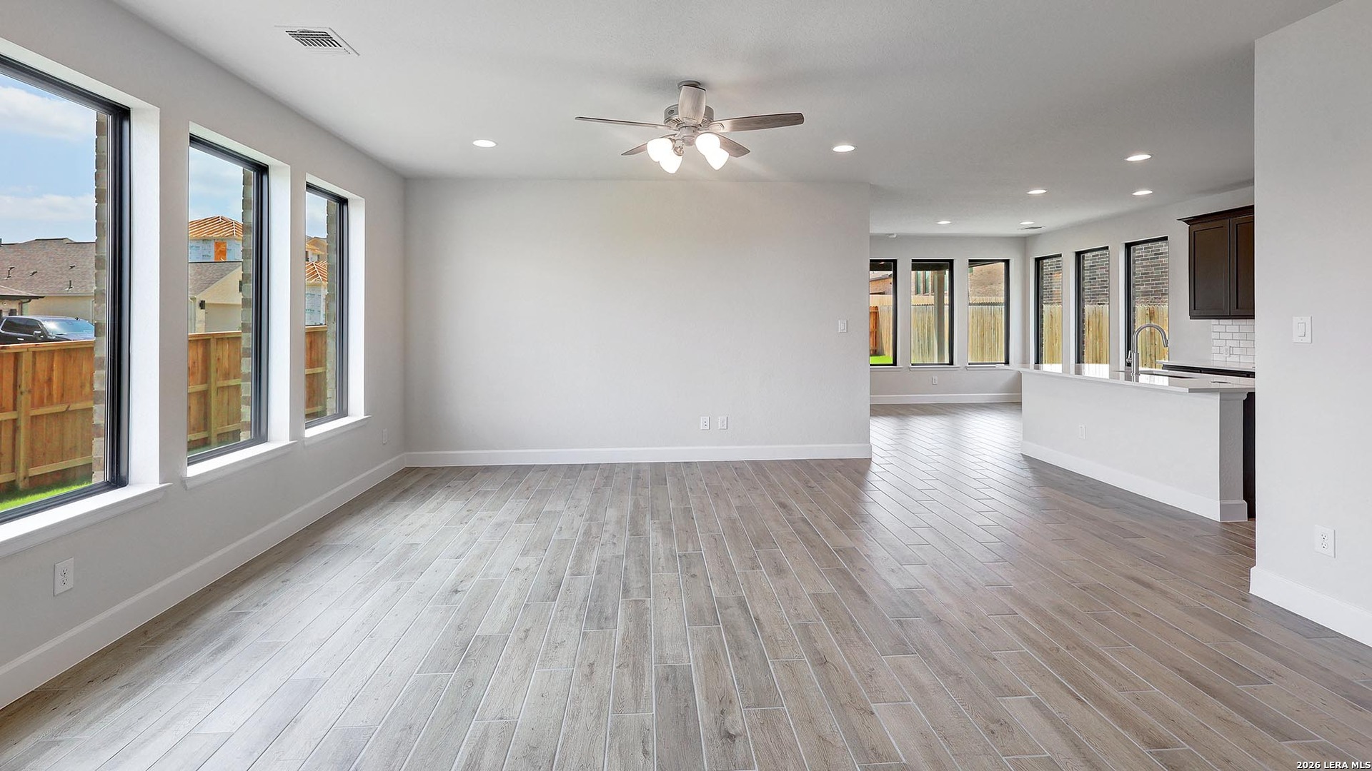 2527 Oxford Ridge San Antonio TX 78245