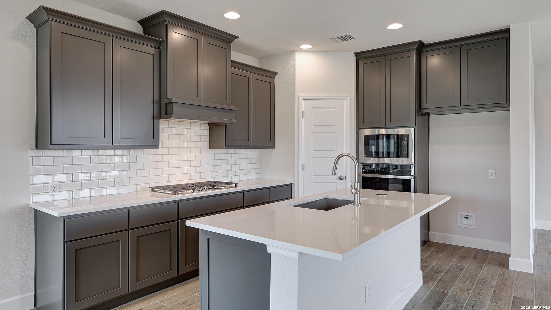 2527 Oxford Ridge San Antonio TX 78245