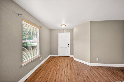 7447 Saddle Bend Drive San Antonio TX 78238