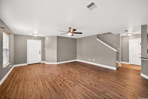 7447 Saddle Bend Drive San Antonio TX 78238