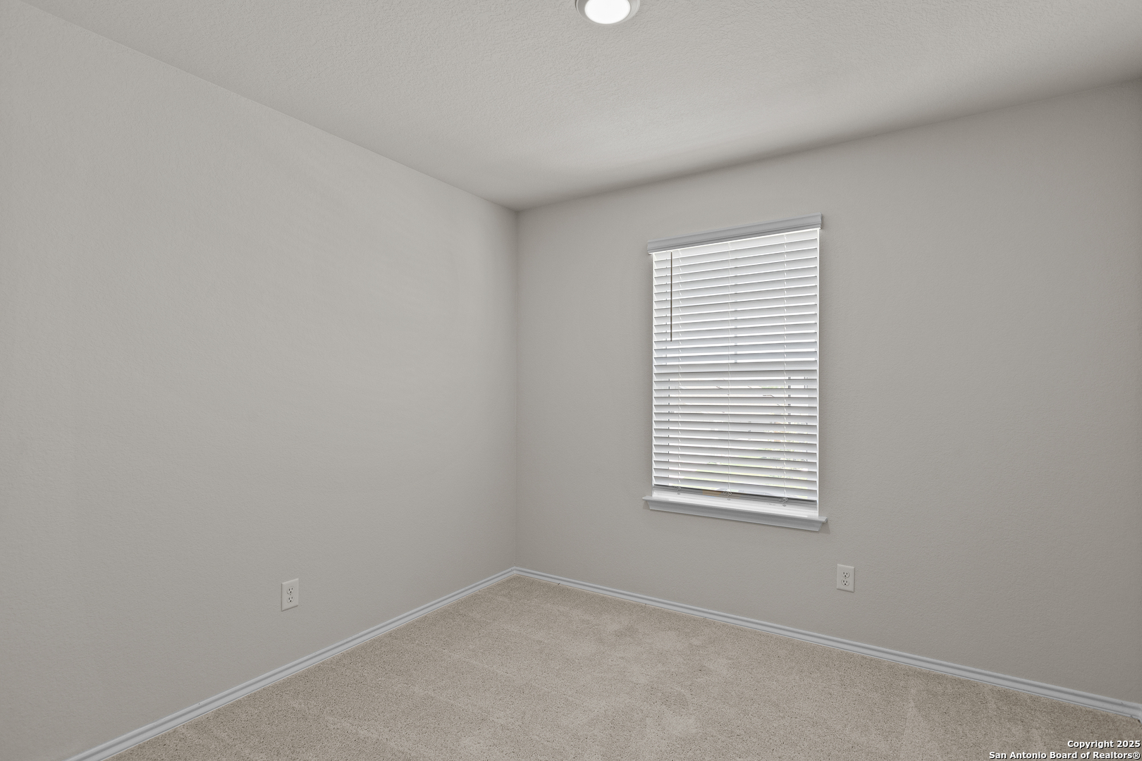 1238 Los Mochis Avenue Converse TX 78109