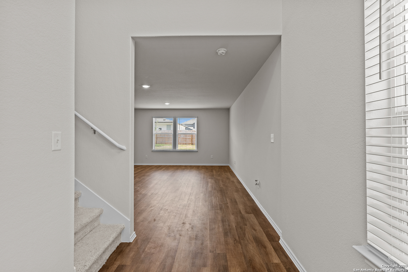 1238 Los Mochis Avenue Converse TX 78109