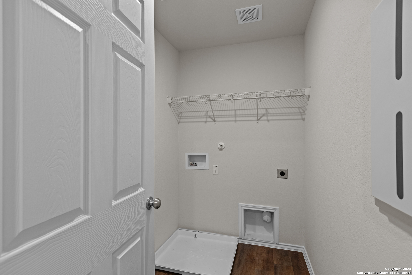 1238 Los Mochis Avenue Converse TX 78109