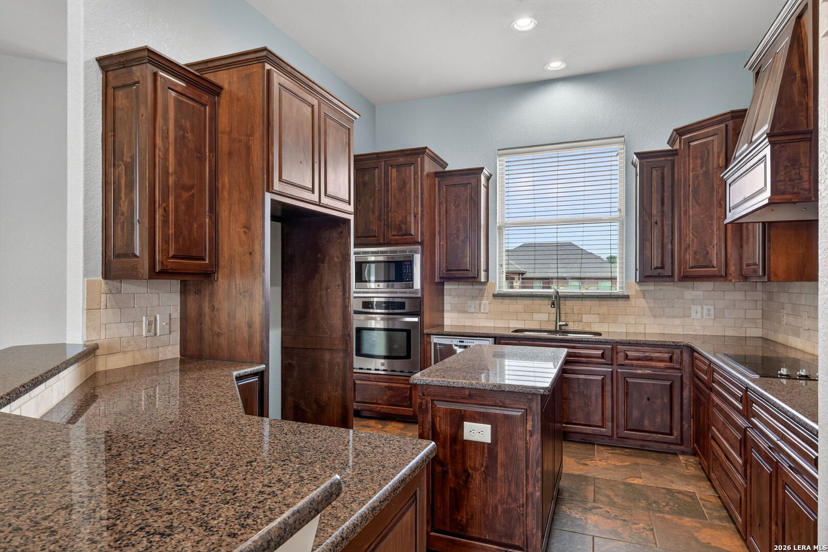 1633 Camden Lane Pleasanton TX 78064