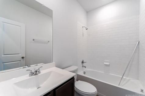 11119 Hudler Avenue Converse TX 78109