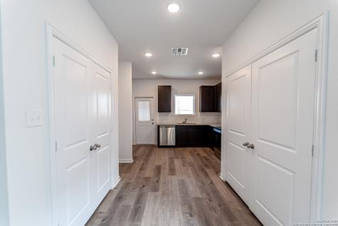 11119 Hudler Avenue Converse TX 78109